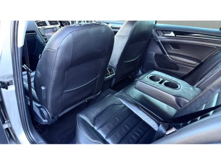 2016 Volkswagen Golf - thumbnail 3