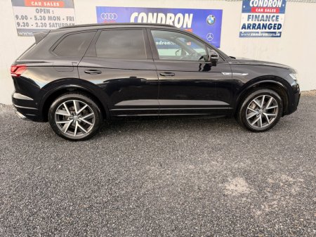 2019 Volkswagen Touareg 3.0 TDI V6 R-LINE  AUTO 285BHP ( 191 REG ) €49,850 thumbnail