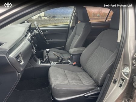 2016 Toyota Corolla - thumbnail 6