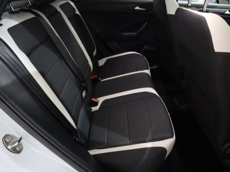 2019 Volkswagen T-Roc *80* SPORT 1.5 TSI MANUAL 6SPEED FWD 150HP 5 5DR €19,800 thumbnail