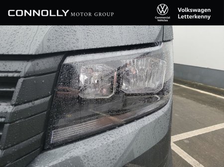 2026 Volkswagen Crafter CR35 Panel van Highline MWB 177 HP 2.0 TDI 8sp Automatic FWD €51,179 thumbnail