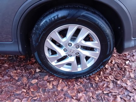 2015 Honda CR-V 1.6 i-DTEC  ES  6 SPEED  SUV @ REDDY2DRIVE LTD €9,850 thumbnail