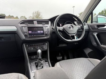 2017 Volkswagen Tiguan - thumbnail 11