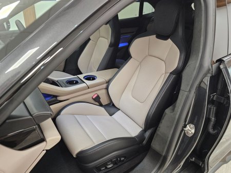 2025 Porsche Taycan - thumbnail 24