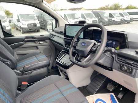 2026 Ford Transit Custom - thumbnail 8