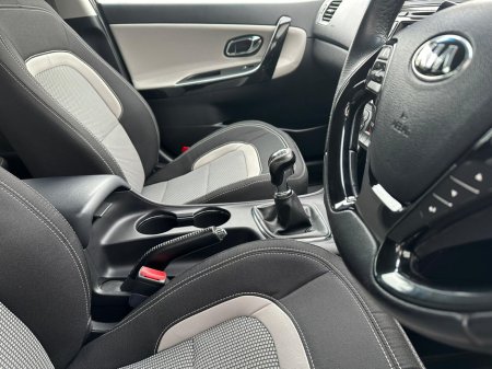 2015 Kia Ceed - thumbnail 17