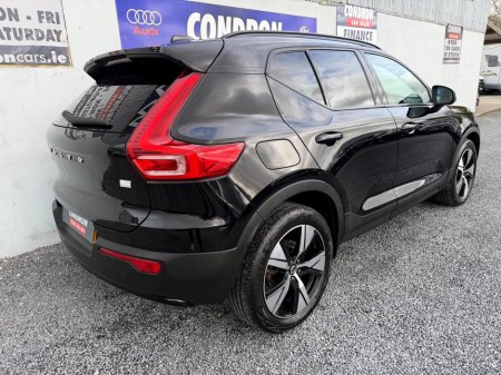 2022 Volvo XC40 - thumbnail 17