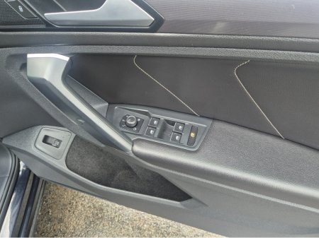 2020 Volkswagen Tiguan - thumbnail 11