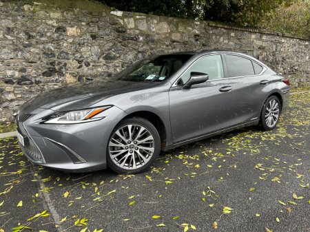 2020 Lexus ES 300 H LUXURY CAR PLAY STD 4 4DR AUTO €35,950