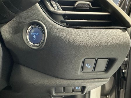 2022 Toyota C-HR Self Charging Hybrid Sol Automatic €25,800 thumbnail