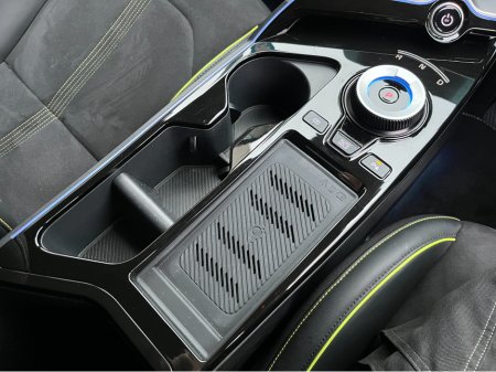 2025 Kia EV6 GT ELECTRIC //575BHP//MASSIVE SPEC//RARE//360 PARKING CAMERAS//MERIDIAN SOUND//HALF LEATHER HEATED BUCKET SEATS// €53,950 thumbnail