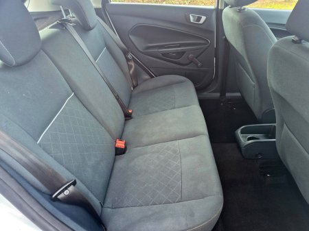 2012 Ford Fiesta - thumbnail 19