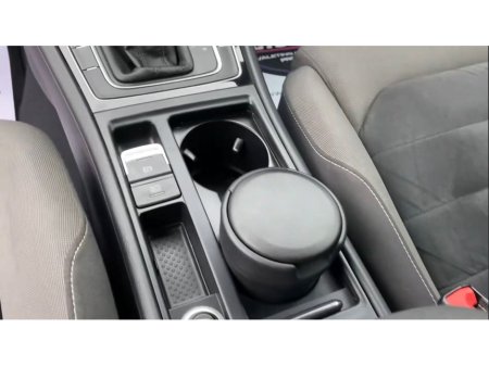 2013 Volkswagen Golf HIGHLINE 1.6 TDI D7F AUTO 105HP SERVICE HISTORY LOW KM €10,900 thumbnail