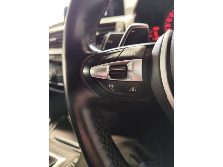 2018 BMW 3 Series - thumbnail 24