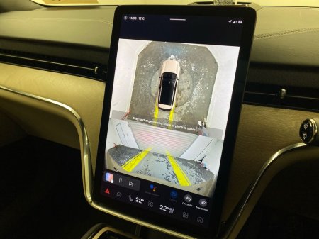 2026 Volvo EX90 - thumbnail 16