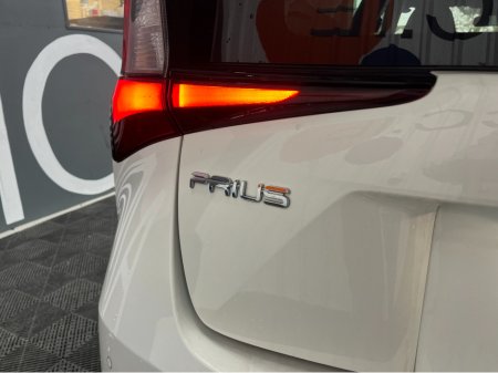 2022 Toyota Prius €20950 2022 TOYOTA PRIUS S 1.8 AUTOMATIC / CRUISE CONTROL / REVERSE CAMERA AND MMORE €20,950 thumbnail