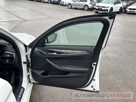 2018 BMW 5 Series MSPORT TOURING , AUTO // LOW MILEAGE €29,950 thumbnail