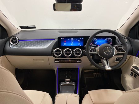 2026 Mercedes-Benz GLA Class - thumbnail 2