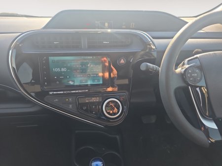 2020 Toyota Aqua - thumbnail 11