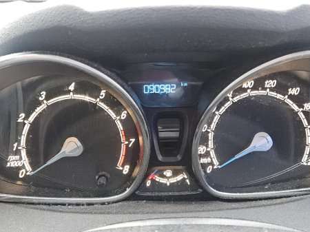 2014 Ford Fiesta - thumbnail 6