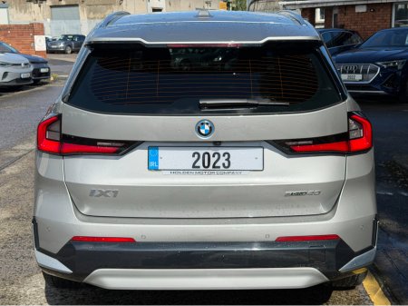 2023 BMW iX1 - thumbnail 10