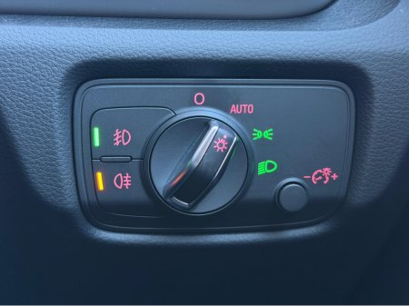 2016 Audi A3 1.4TFSI SE TECHNIK 5DR €15,950 thumbnail