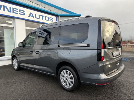 2023 Ford Tourneo Connect TITANIUM ECOBLUE €36,999 thumbnail