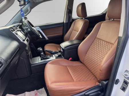 2019 Toyota Landcruiser - thumbnail 10