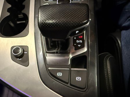 2017 Audi Q7 3.0TDI 272 quattro Tiptronic S Line thumbnail