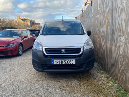 2017 Peugeot Partner 1.6 HDi 75 bhp Active €9,499