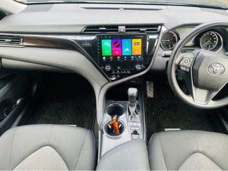 2019 Toyota Camry - thumbnail 7
