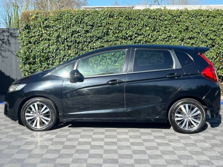2017 Honda Fit - thumbnail 3