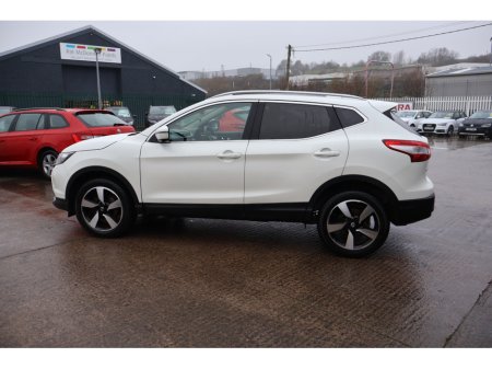 2017 Nissan Qashqai N-CONNECTA 360  Great Spec Exceptional Condition! €13,995 thumbnail