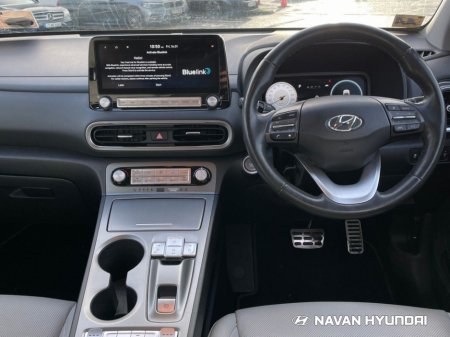 2022 Hyundai Kona EV Premium 64 kWh €21,850 thumbnail