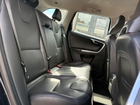 2016 Volvo XC60 - thumbnail 24