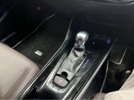 2018 Toyota C-HR - thumbnail 19