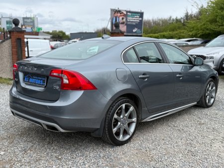 2015 Volvo S60 - thumbnail 3