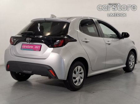 2021 Toyota Yaris 1.0 Pet Auto €16,880