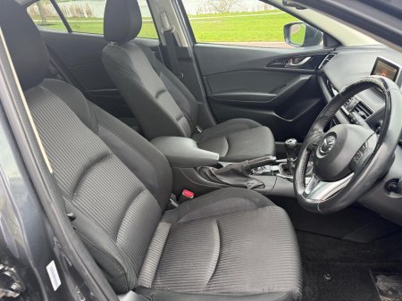 2016 Mazda Mazda3 2.2 D 150PS EXECUTIVE SE 4DR €7,495 thumbnail