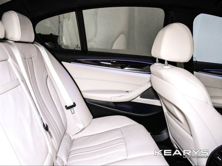 2021 BMW 5 Series 520d M Sport "Like New" €42,888 thumbnail