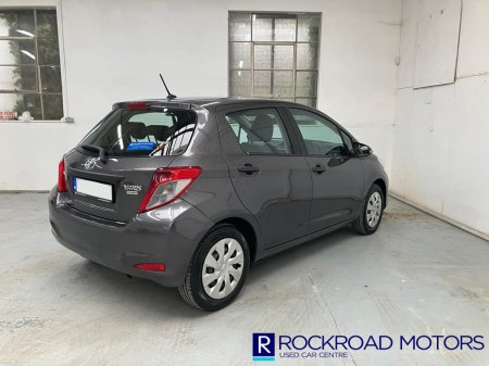 2012 Toyota Yaris 1.0 VVT-i 3Dr Terra €6,950 thumbnail