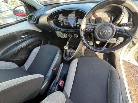 2022 Toyota Aygo - thumbnail 12