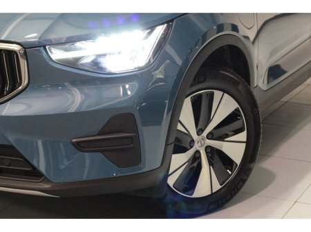 2023 Volvo XC40 RECHARGE T4 CORE 1.5 PHEV €36,899 thumbnail