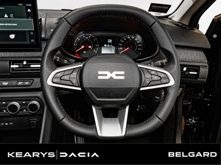 2026 Dacia Jogger TCe 110 Expression DEMO €30,510 thumbnail