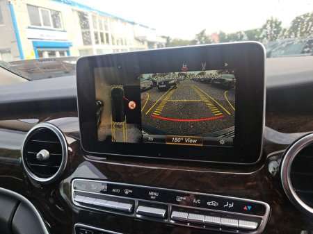 2017 Mercedes-Benz V Class - thumbnail 13