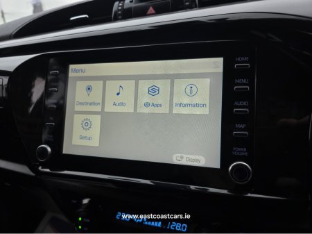 2023 Toyota Hilux GR EDITION 2.4D 360 REV CAMERA  4X4 HALF LEATHER  SEATS - €48,500 thumbnail