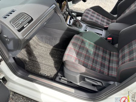 2018 Volkswagen Golf - thumbnail 21