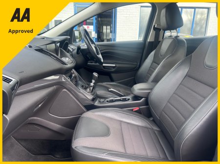 2015 Ford Kuga - thumbnail 5