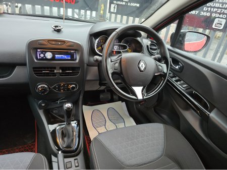 2016 Renault Clio - thumbnail 15