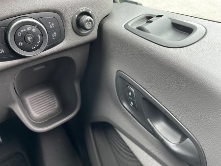 2023 Ford Transit - thumbnail 18